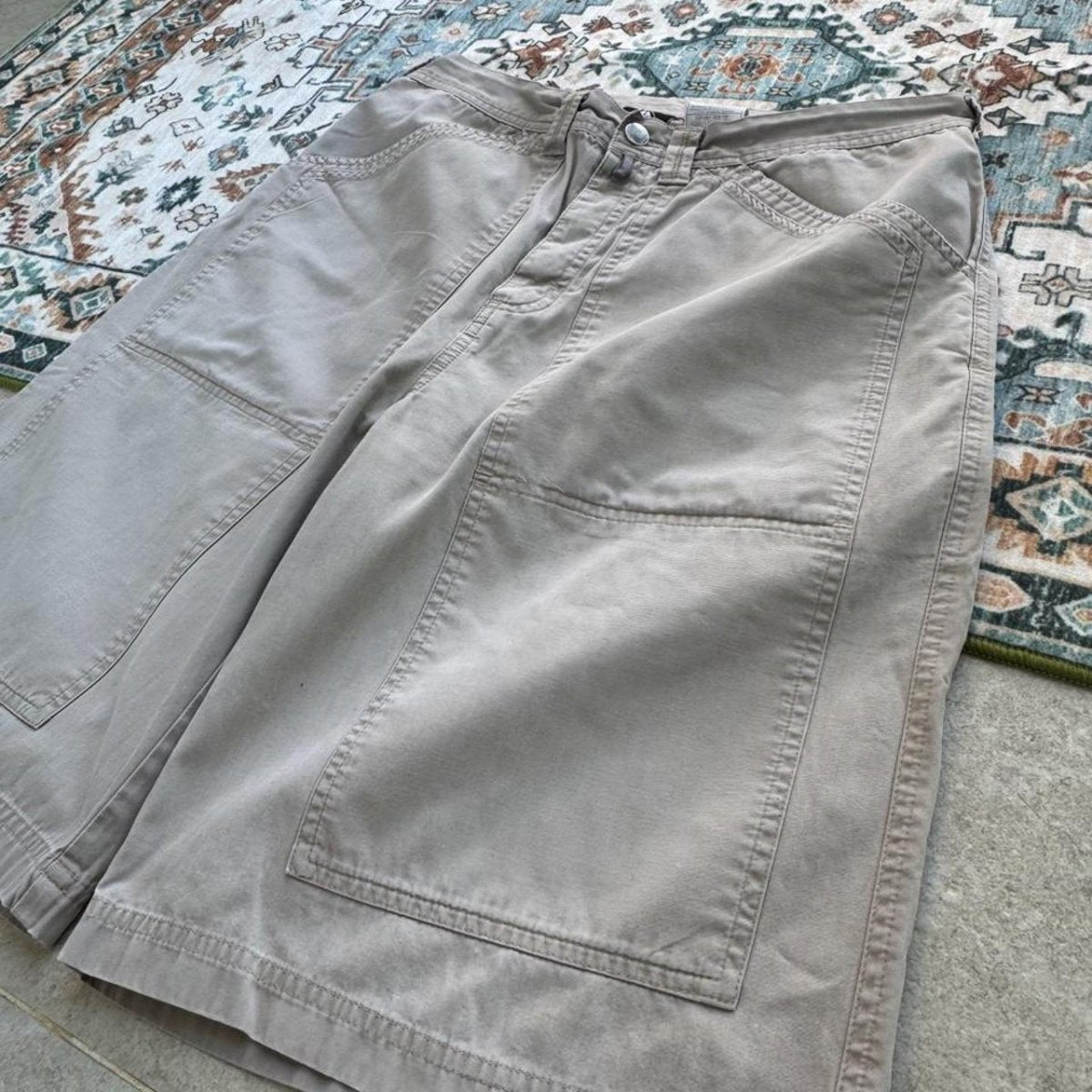 Nike ACG Beige Tan Embroidered Cargo Pants 32W - Threads Uncovered