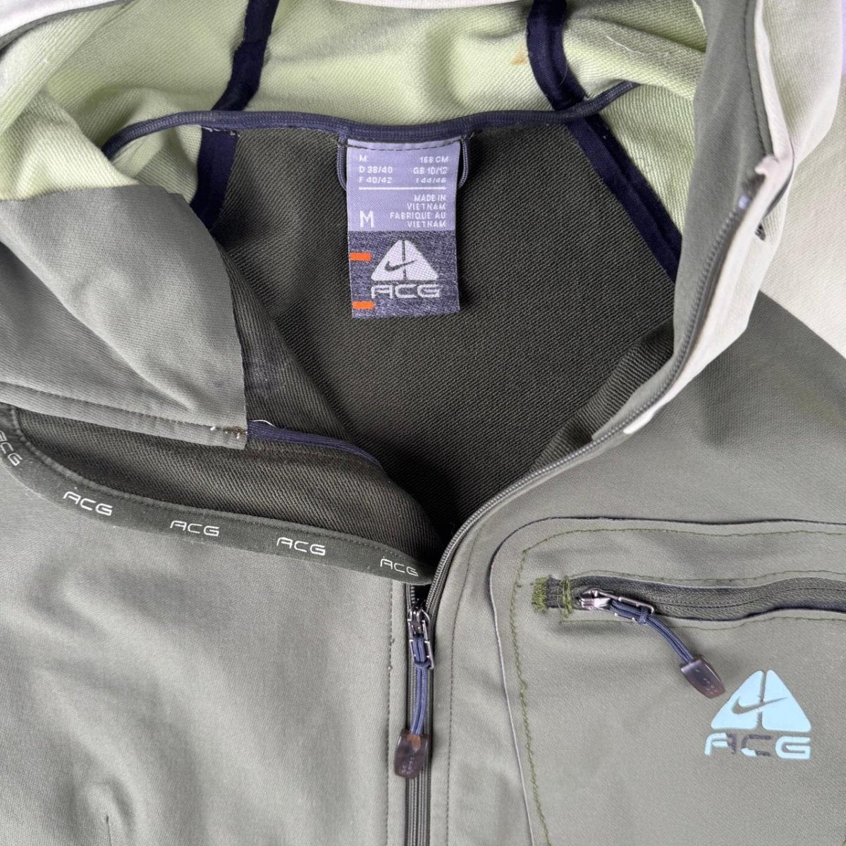 Nike Acg Jacket in Green Size 10 - Threads Uncovered