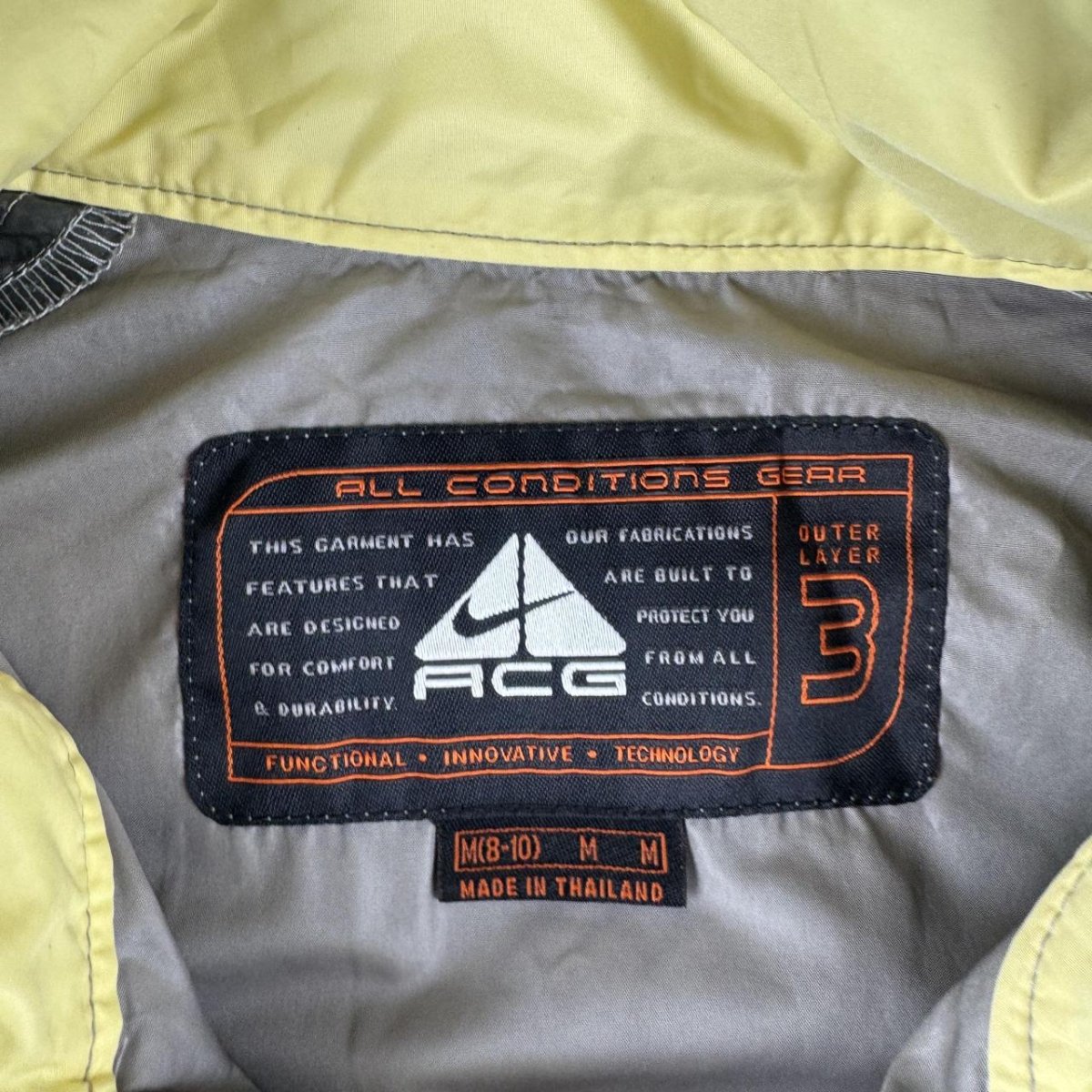 Nike Acg Windbreaker Jacket in Grey Size 10 - Threads Uncovered