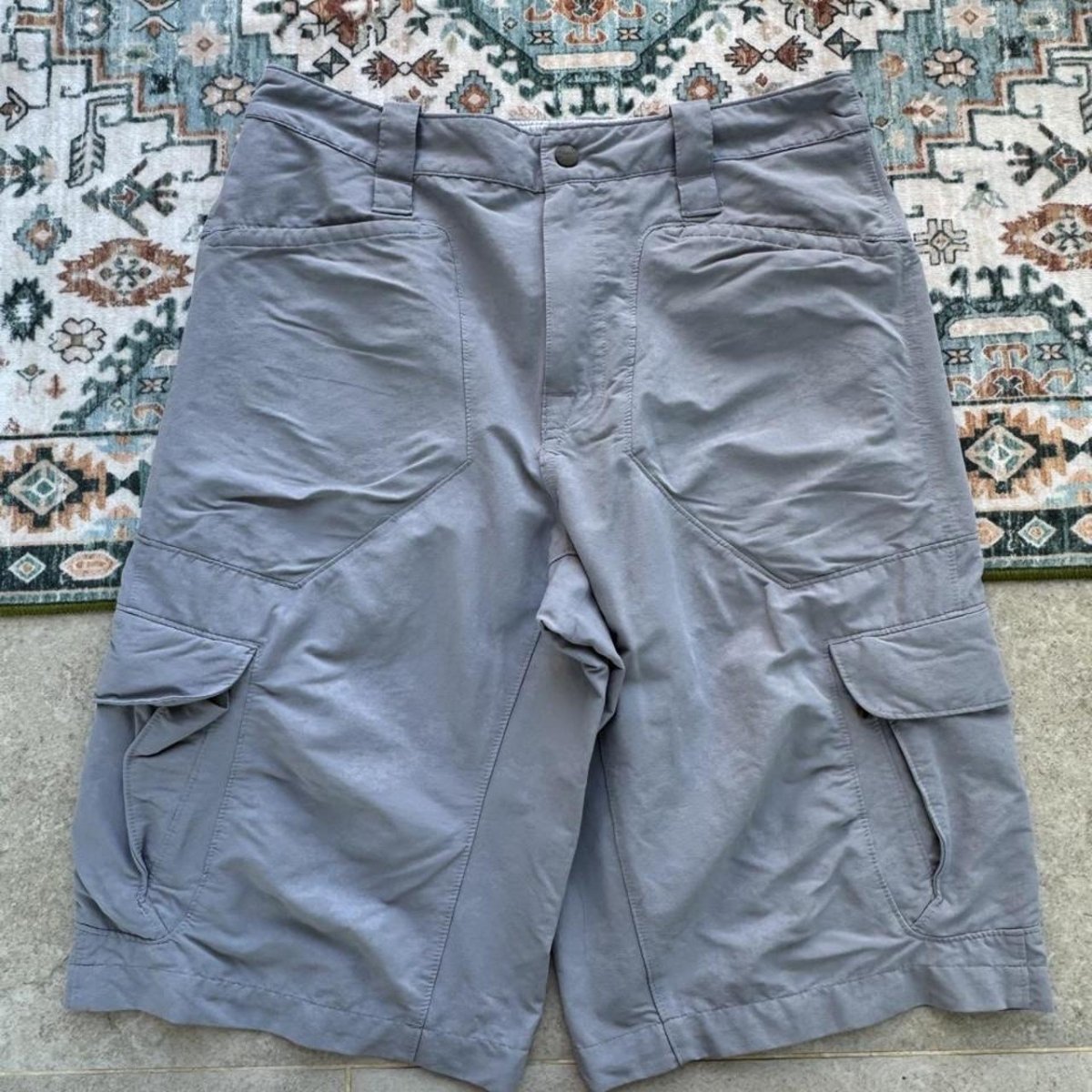 Nike Fit ACG Grey Cargo Shorts 30W - Threads Uncovered