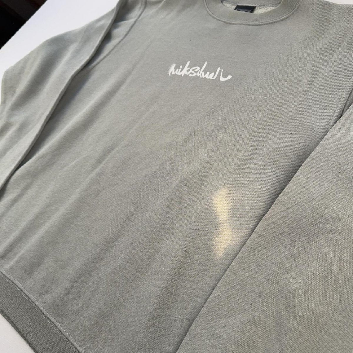 Quiksilver Crewneck Sweatshirt in Grey Size 8-10 - Threads Uncovered