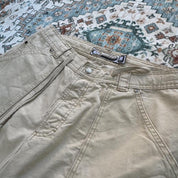 Quiksilver Early 2000s Cream Jorts 32W (Medium) - Threads Uncovered