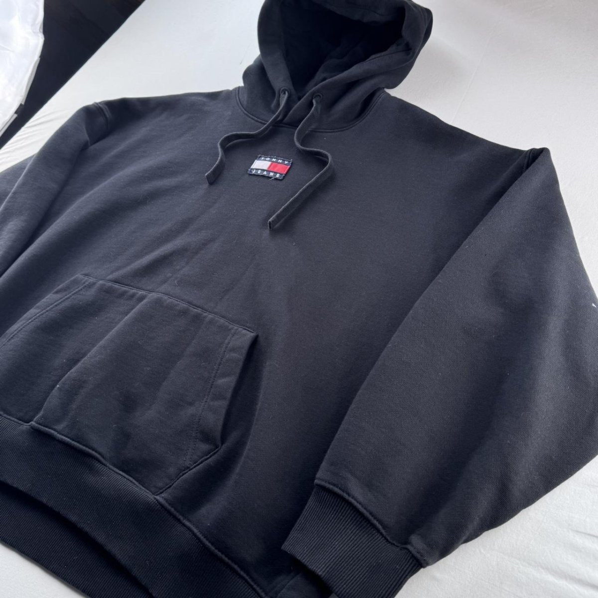 Thick Tommy Hilfiger Jeans Oversized Hoodie L - Threads Uncovered