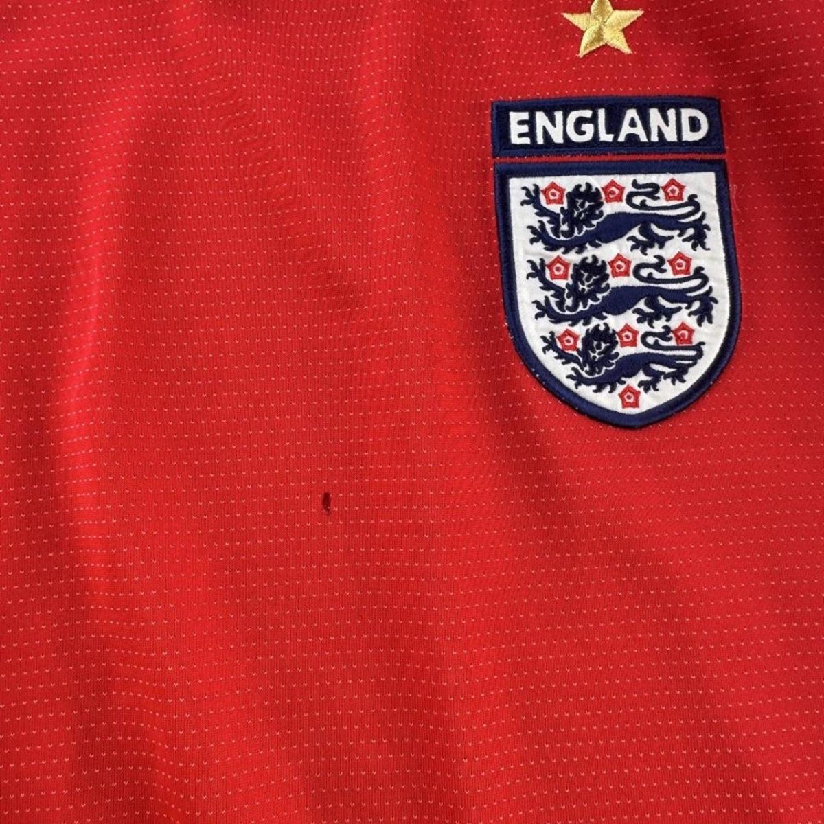 Umbro 2004-06 England Away Playing Shirt XL - Threads Uncovered
