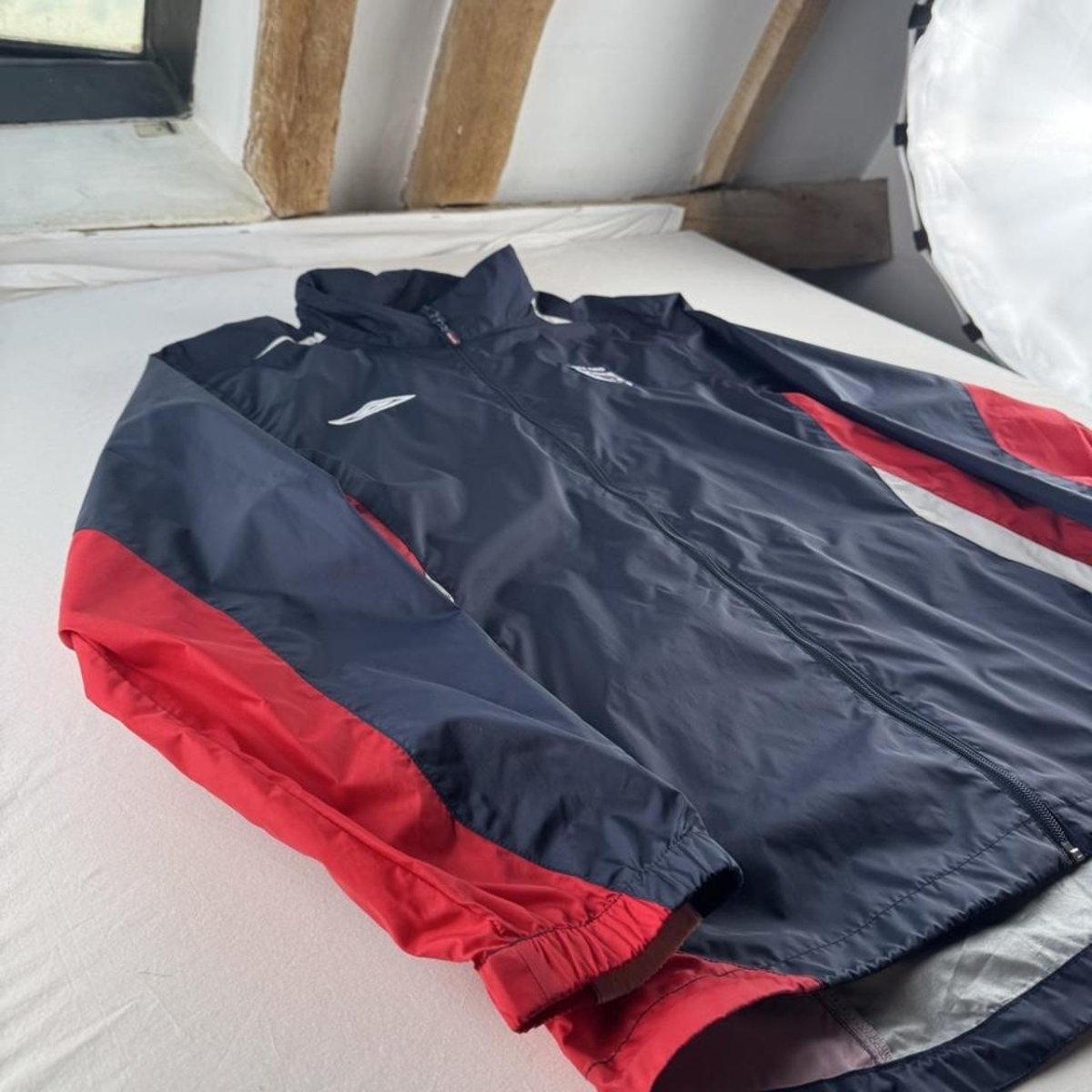 Umbro England Early 2000s Training Hooded Shell Track Jacket - Threads Uncovered