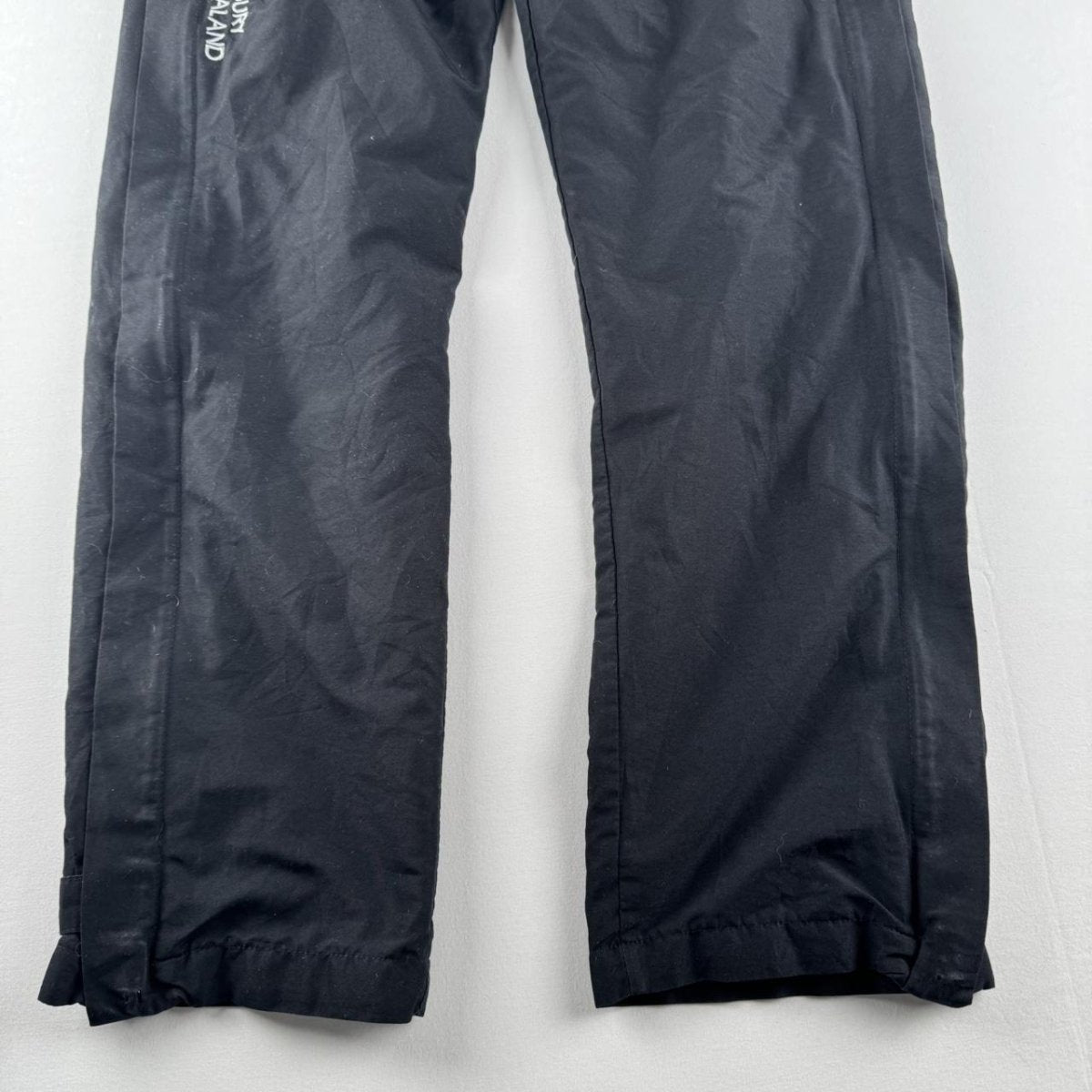 Uncuffed Canterbury Joggers Size 14 Years - Threads Uncovered
