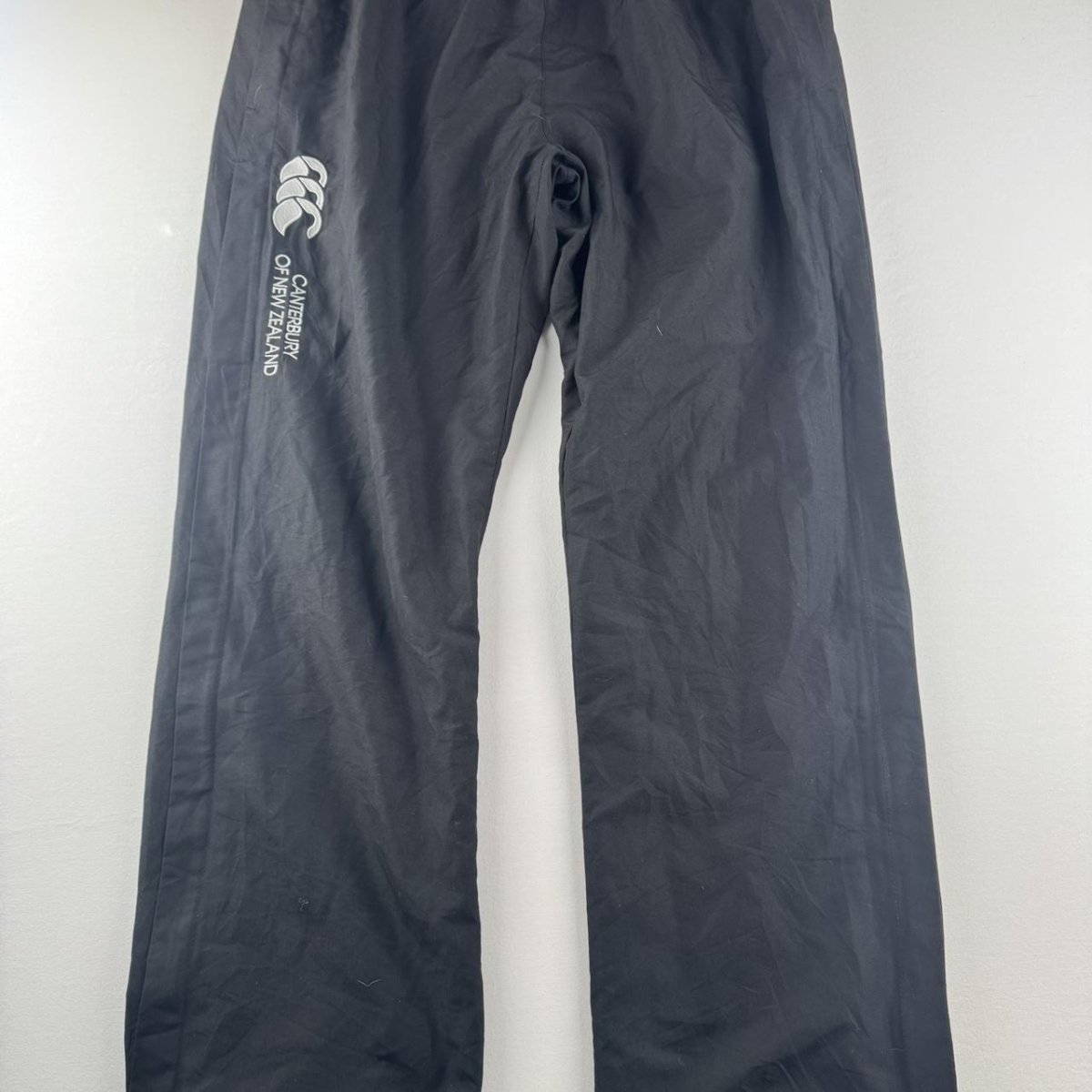 Uncuffed Canterbury Joggers Size XL - Threads Uncovered