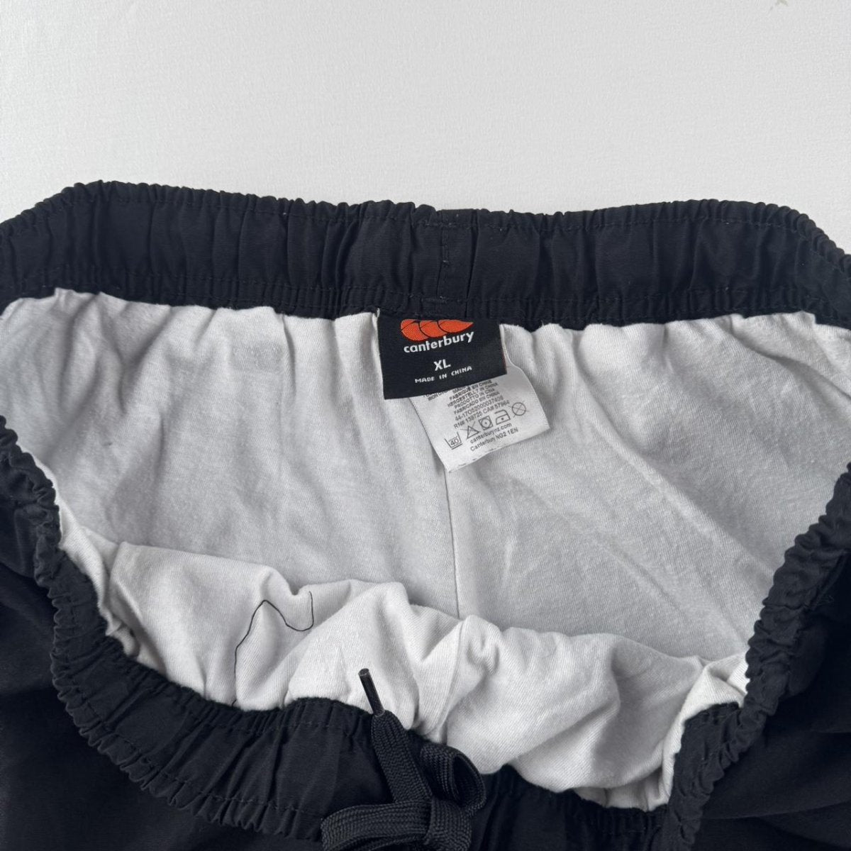 Uncuffed Canterbury Joggers Size XL - Threads Uncovered