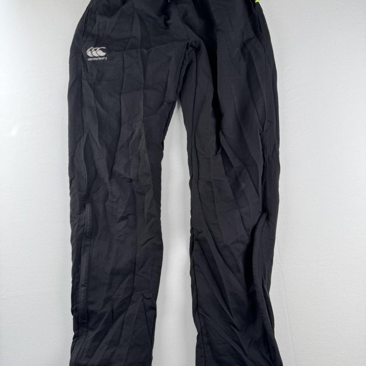 Uncuffed Training Canterbury Joggers Size M - Threads Uncovered