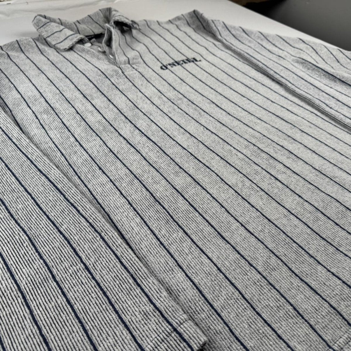 Vintage Late 1990s O'Neill Back Graphic Collared Long Jumper XL - Threads Uncovered