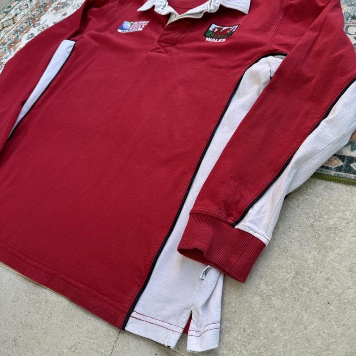 Wales 2011 World Cup Rugby Polo Shirt XL - Threads Uncovered