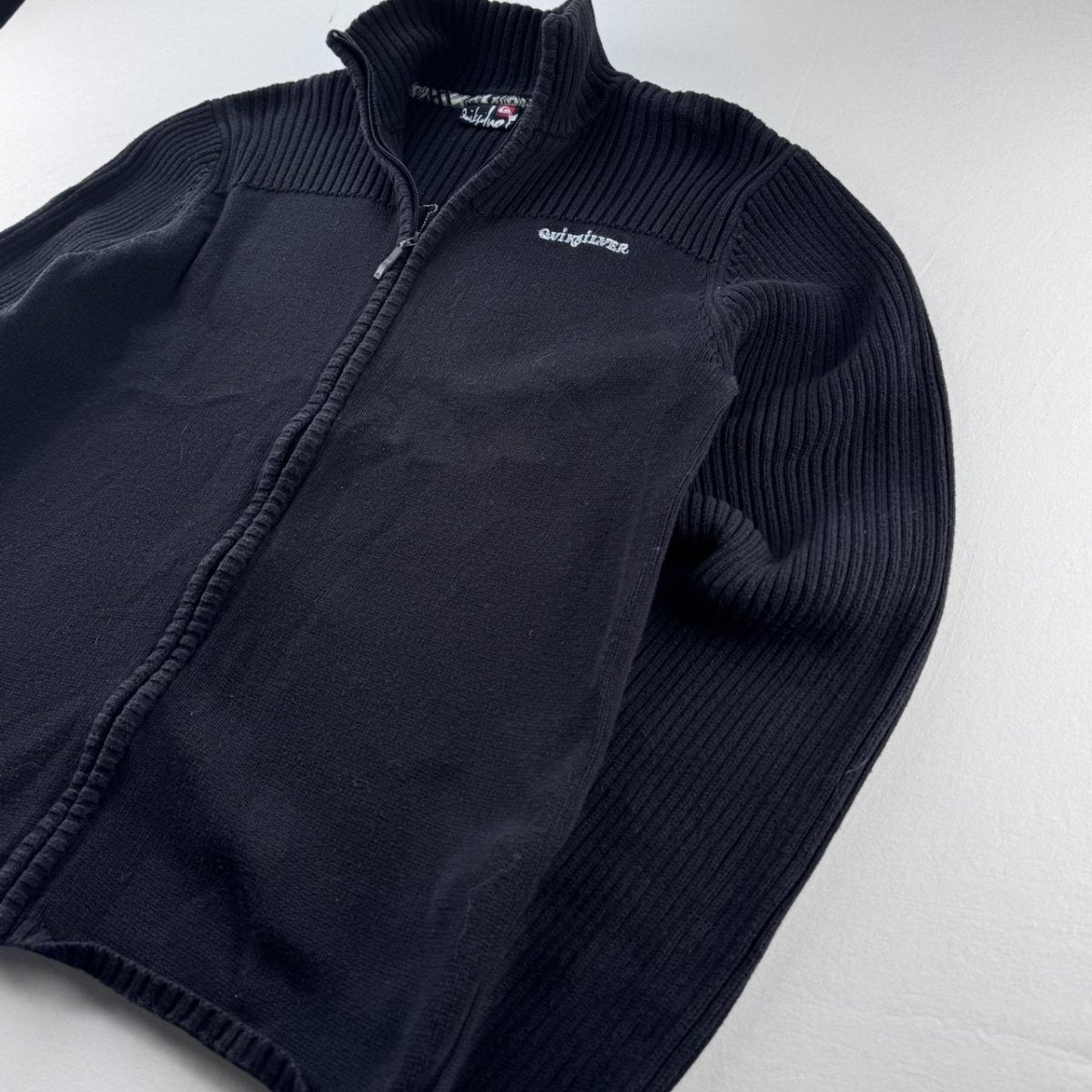 Womens Quiksilver Early 2000s Ribbed Full Zip Sweatshirt Size 16 - Threads Uncovered