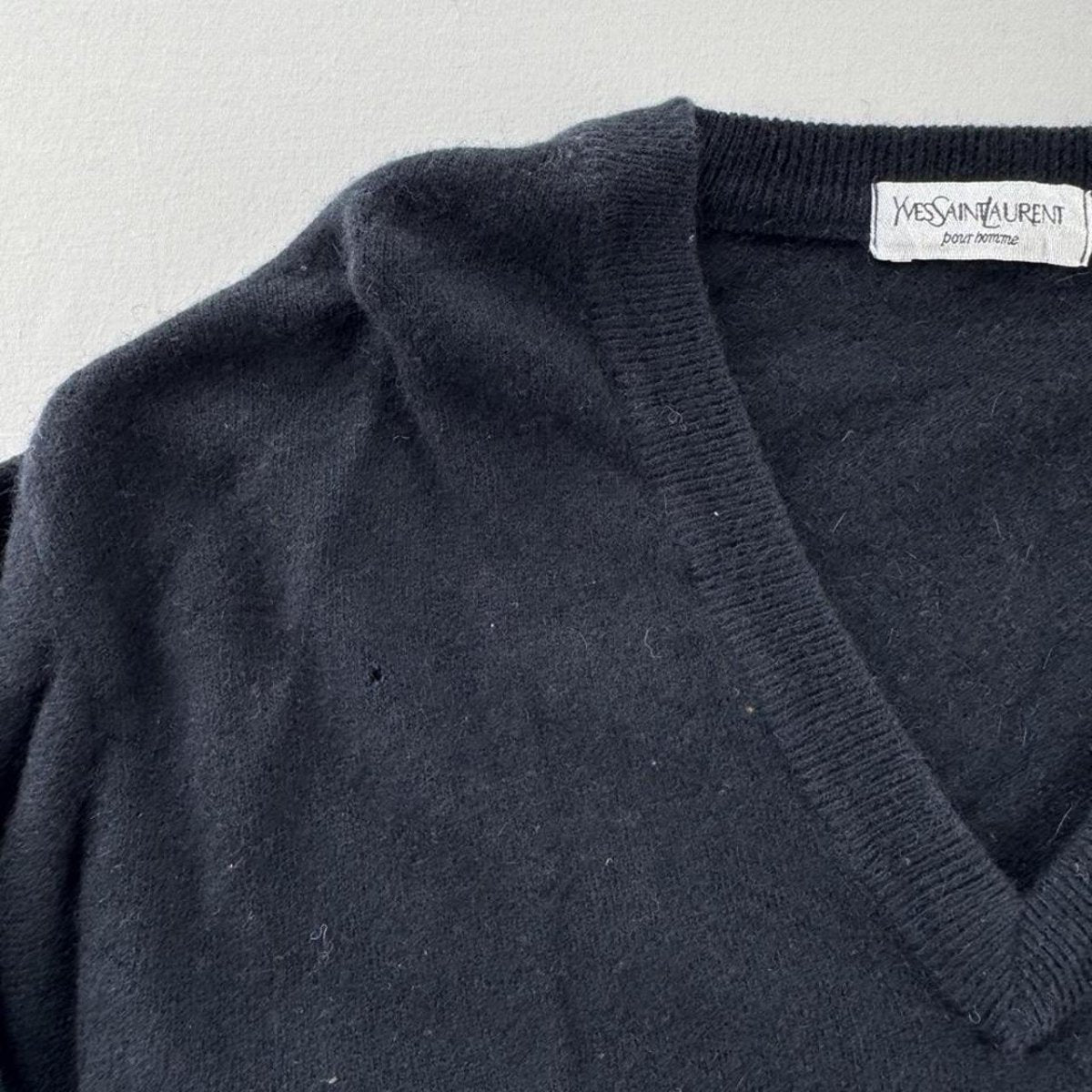 Yves Saint Laurent YSL Embroidered Logo Woolen V Neck Jumper L - Threads Uncovered